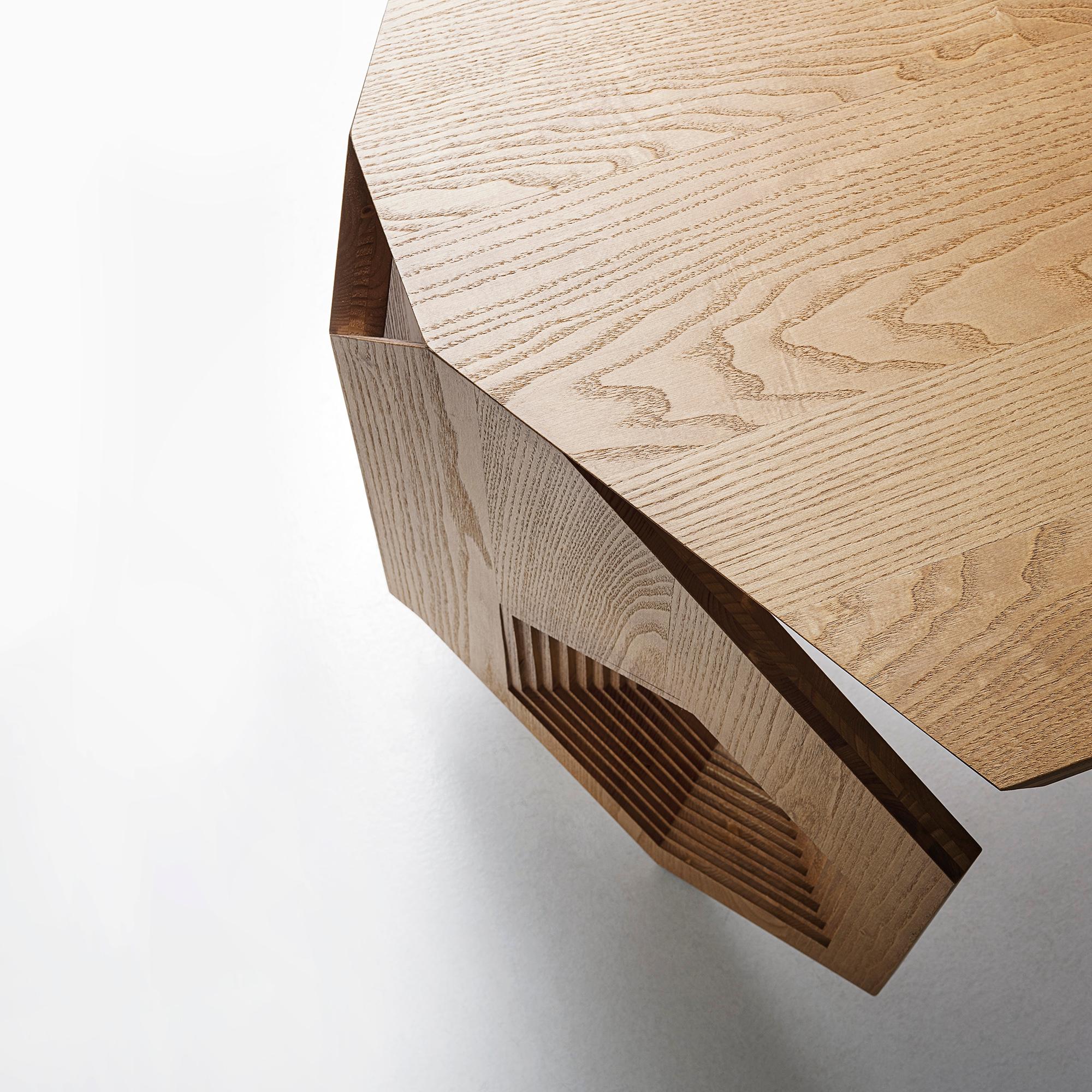 https://a.1stdibscdn.com/-cristoforo-modern-dining-table-for-sale-picture-4/f_43841/f_237506521620835378483/foro4_master.jpg