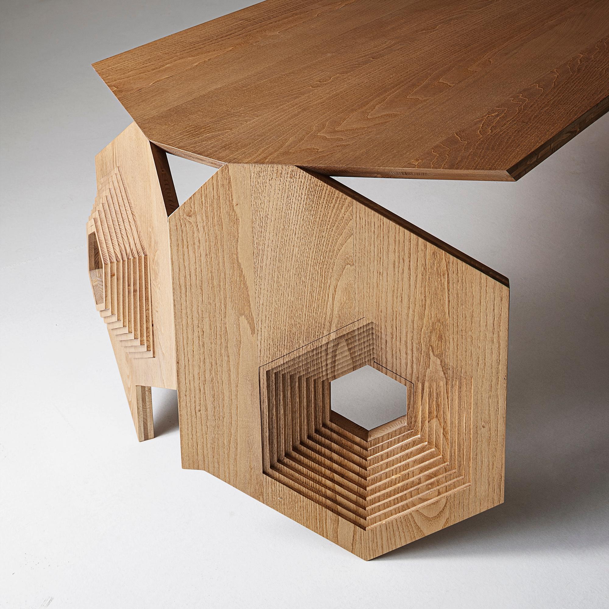 https://a.1stdibscdn.com/-cristoforo-modern-dining-table-for-sale-picture-6/f_43841/f_237506521620835402272/foro6_master.jpg