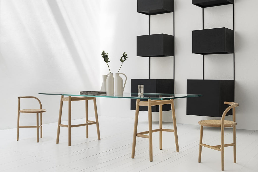 https://a.1stdibscdn.com/gebruder-thonet-vienna-gmbh-single-curve-dining-table-in-beech-with-glass-top-for-sale-picture-5/22569652/f_224813921612946885380/foto_223_052_SINGLE_CURVE_DINING_TABLE_STOOL2_master.jpg