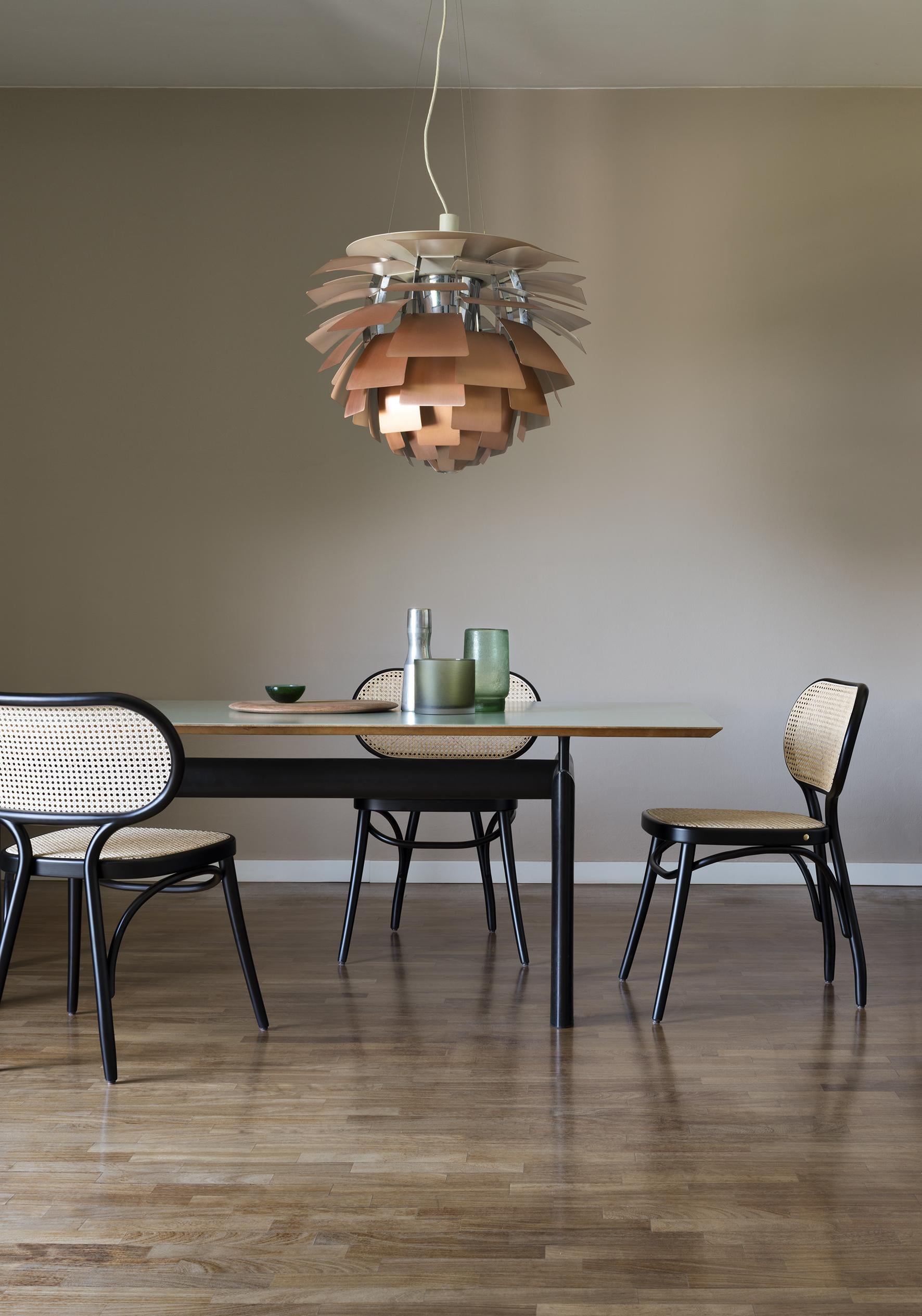 https://a.1stdibscdn.com/gtv-thonet-bodystuhl-chair-in-black-with-woven-cane-seat-by-nigel-coates-for-sale-picture-5/12330573/f_203286621598345374355/foto_233_009_A_BODYSTUHL_master.jpg