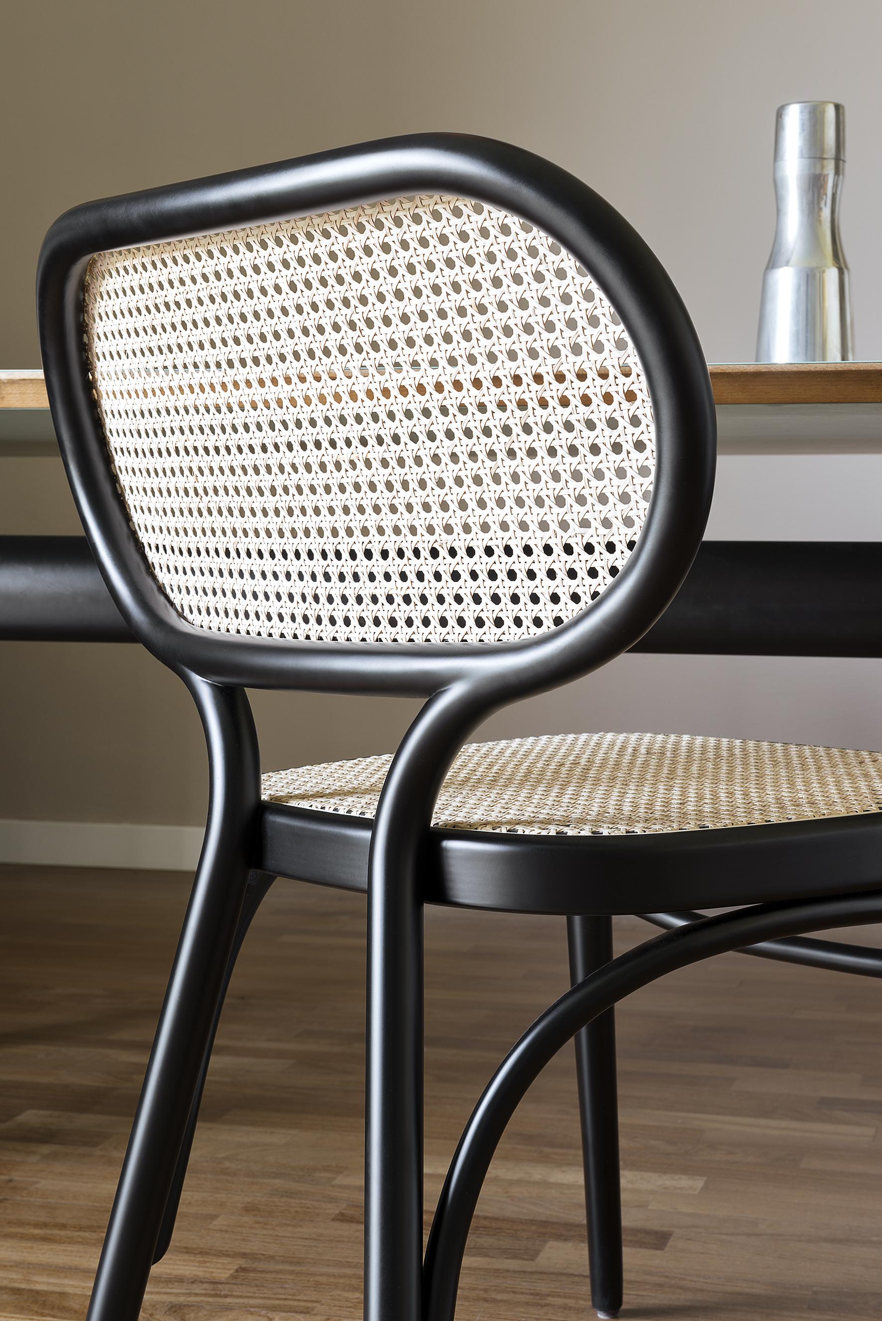 https://a.1stdibscdn.com/gtv-thonet-bodystuhl-chair-in-black-with-woven-cane-seat-by-nigel-coates-for-sale-picture-7/12330573/f_203286621598345380389/foto_235_041_BODYSTUHL_master.jpg