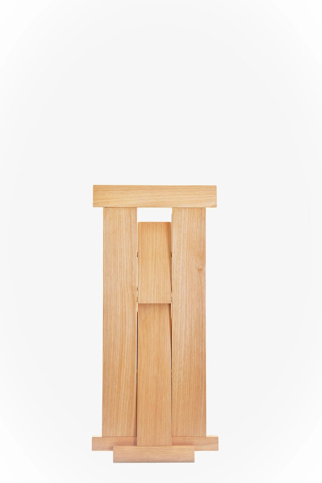 https://a.1stdibscdn.com/lina-bo-bardi-marcelo-ferraz-marcelo-suzuki-frei-egidio-chair-edition-2022-for-sale-picture-4/f_64082/f_431176221736604753597/frei_egidio_cadeira_frei_egidio1_scaled_master.jpg
