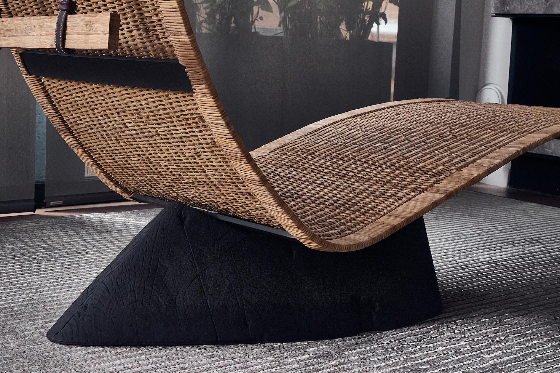 https://a.1stdibscdn.com/contemporary-chaise-longue-cherlon-by-carmworks-for-sale-picture-4/f_31233/f_326188521675683257611/furniture_photography_chaise_Cherlon_carmworks_18_master.jpg