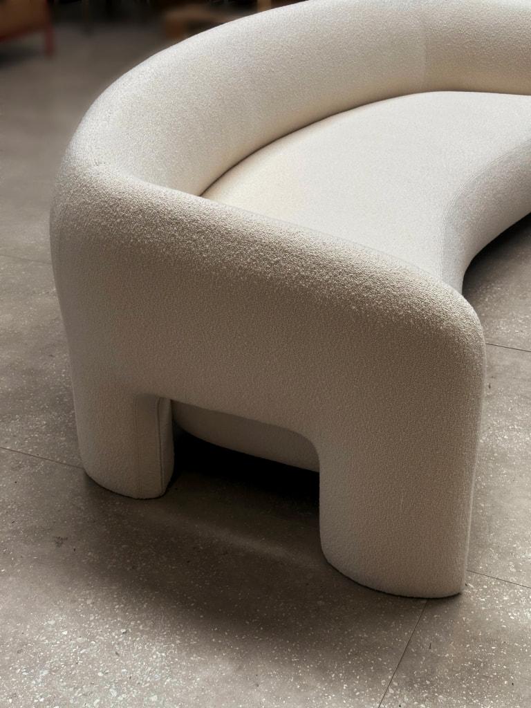 https://a.1stdibscdn.com/bold-sofa-curved-open-arms-s-for-sale-picture-14/f_95332/f_376553621703416707300/gallery_07_master.jpeg