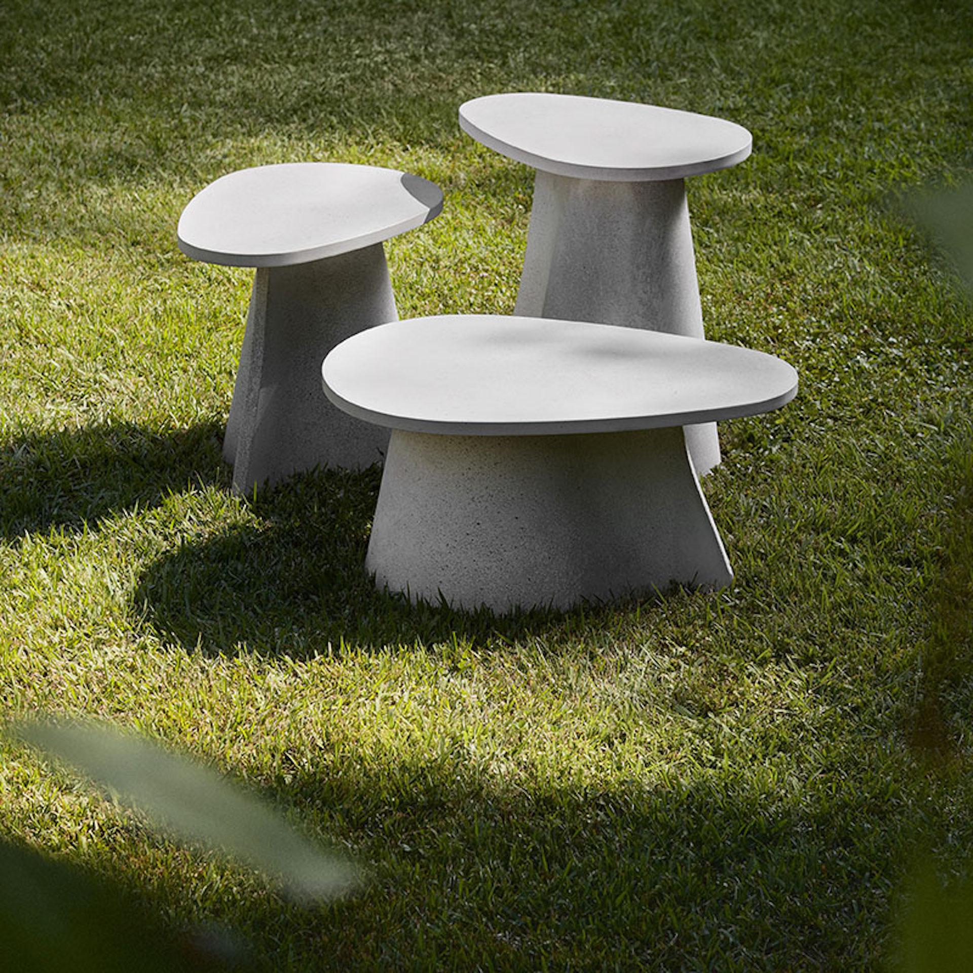 https://a.1stdibscdn.com/mdf-italia-cement-fossil-low-table-indoor-outdoor-by-xavier-lust-for-sale-picture-6/f_44652/f_355095621690908970045/gallery_fossil_low_table_7_min_master.jpg