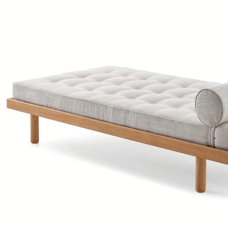 https://a.1stdibscdn.com/charlotte-perriand-lc35-maison-du-bresil-daybed-by-cassina-for-sale-picture-6/f_14272/f_463291321755605865269/gg_master.jpg