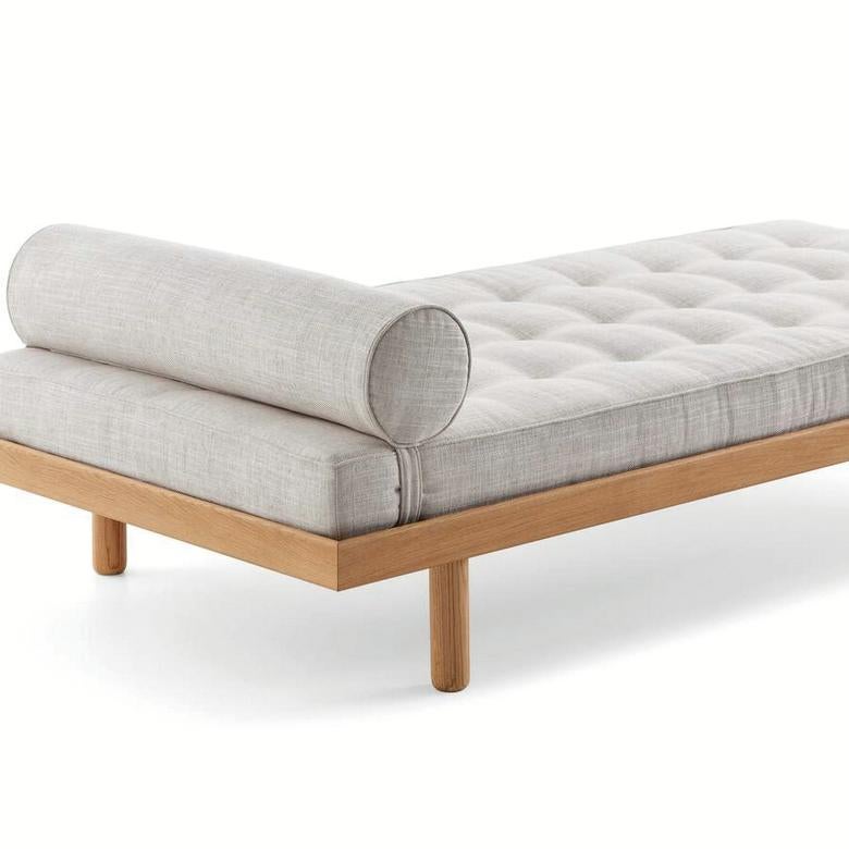 https://a.1stdibscdn.com/charlotte-perriand-lc35-maison-du-bresil-daybed-by-cassina-for-sale-picture-4/f_14272/f_463291321755605864223/gggggggg_master.jpg