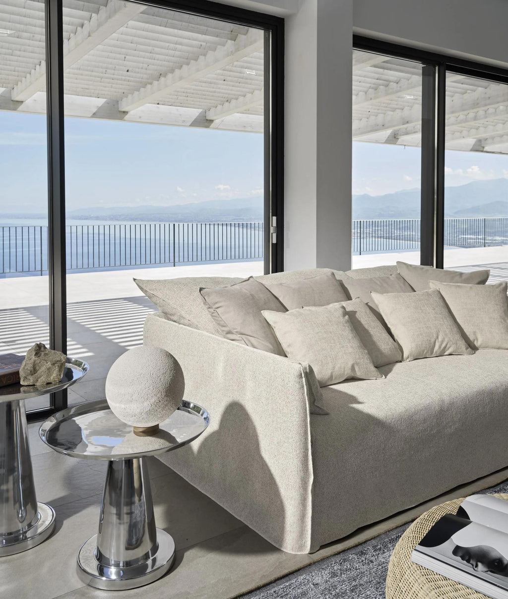 https://a.1stdibscdn.com/sofa-gervasoni-ghost-16-design-paola-navone-extra-deep-seating-movida-cadice-for-sale-picture-4/f_105752/f_465035121756840996250/ghost164_master.jpeg