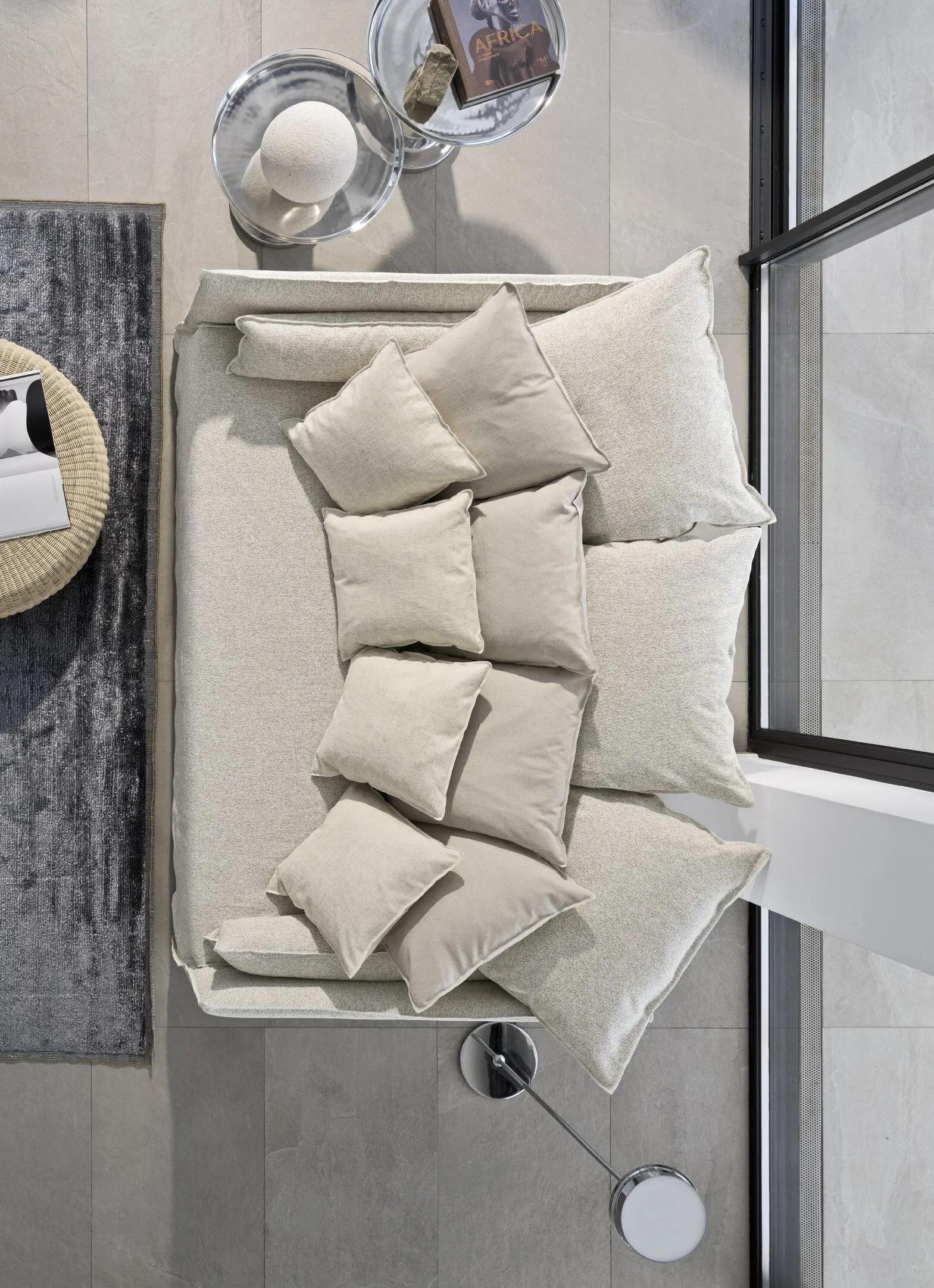 https://a.1stdibscdn.com/sofa-gervasoni-ghost-16-design-paola-navone-extra-deep-seating-movida-cadice-for-sale-picture-5/f_105752/f_465035121756840989087/ghost165_master.jpeg