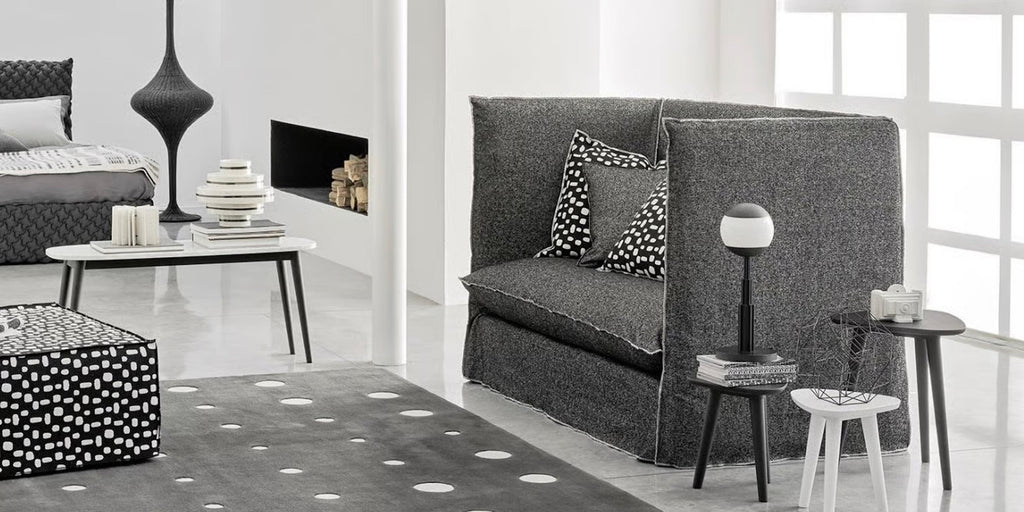 https://a.1stdibscdn.com/sofa-with-high-backrest-gervasoni-ghost-18-design-paola-navone-lino-bianco-for-sale-picture-4/f_105752/f_465036821756842011247/ghost182_master.jpg