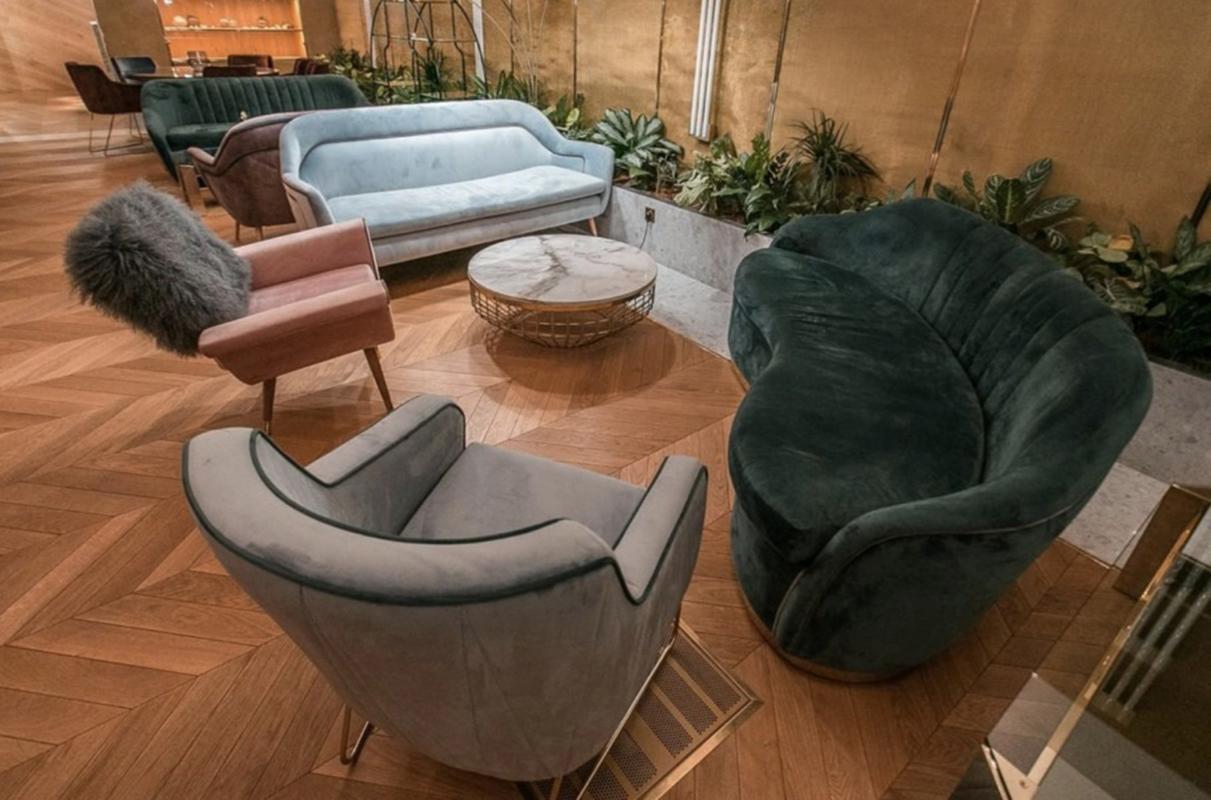 https://a.1stdibscdn.com/gia-round-sofa-for-sale-picture-5/f_40973/f_129875811586353229191/gia5_master.jpg