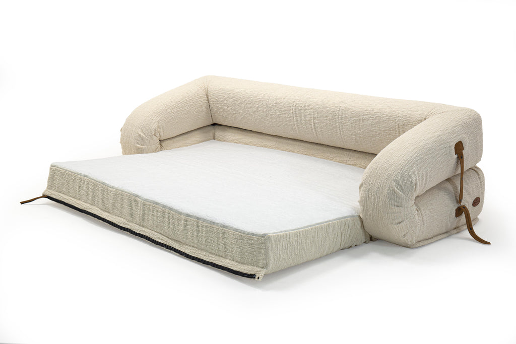 https://a.1stdibscdn.com/giovannetti-1970s-anfibio-foldable-sofa-in-cream-colored-fabric-project-becchi-for-sale-picture-4/f_52352/f_343217021684330989961/giovannetti_160_master.jpg
