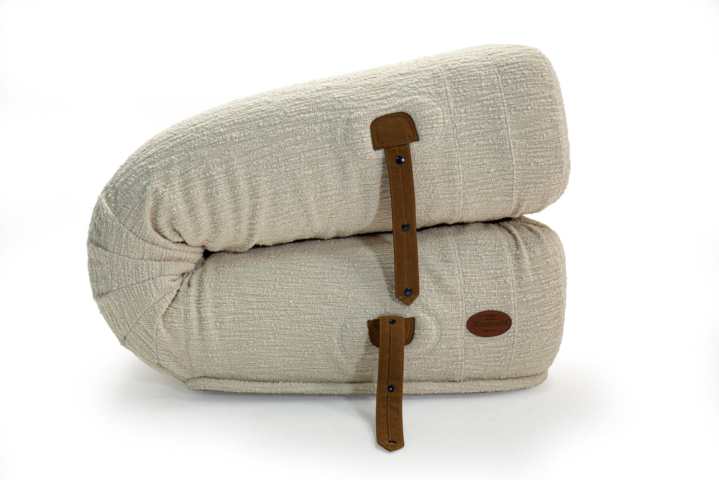 https://a.1stdibscdn.com/giovannetti-1970s-anfibio-foldable-sofa-in-cream-colored-fabric-project-becchi-for-sale-picture-5/f_52352/f_343217021684331054375/giovannetti_162_master.jpg