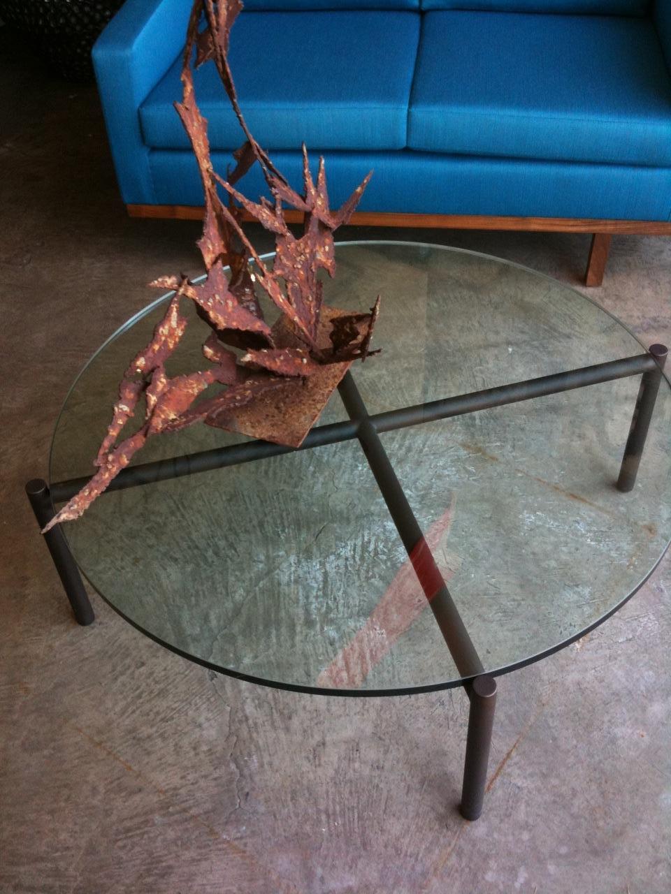 https://a.1stdibscdn.com/tivoli-coffee-table-4-legs-round-travertine-top-oil-rubbed-bronze-base-for-sale-picture-5/f_57062/f_30346852/glass_bronze_table_2_1754069460112_master.JPG