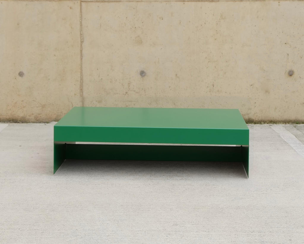 https://a.1stdibscdn.com/large-low-black-single-form-coffee-sofa-table-customisable-for-sale-picture-17/f_28943/f_476844721763988134466/green_master.jpg