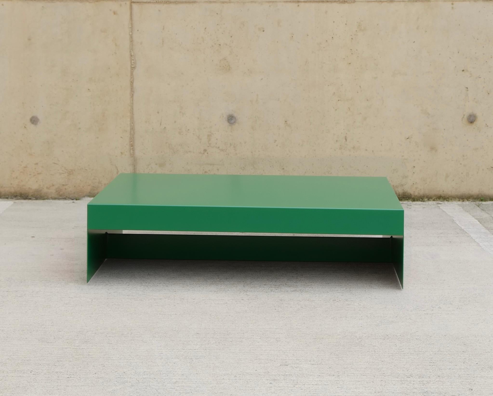 https://a.1stdibscdn.com/large-low-black-single-form-coffee-sofa-table-customisable-for-sale-picture-17/f_28943/f_476844721763988134466/green_master.jpg