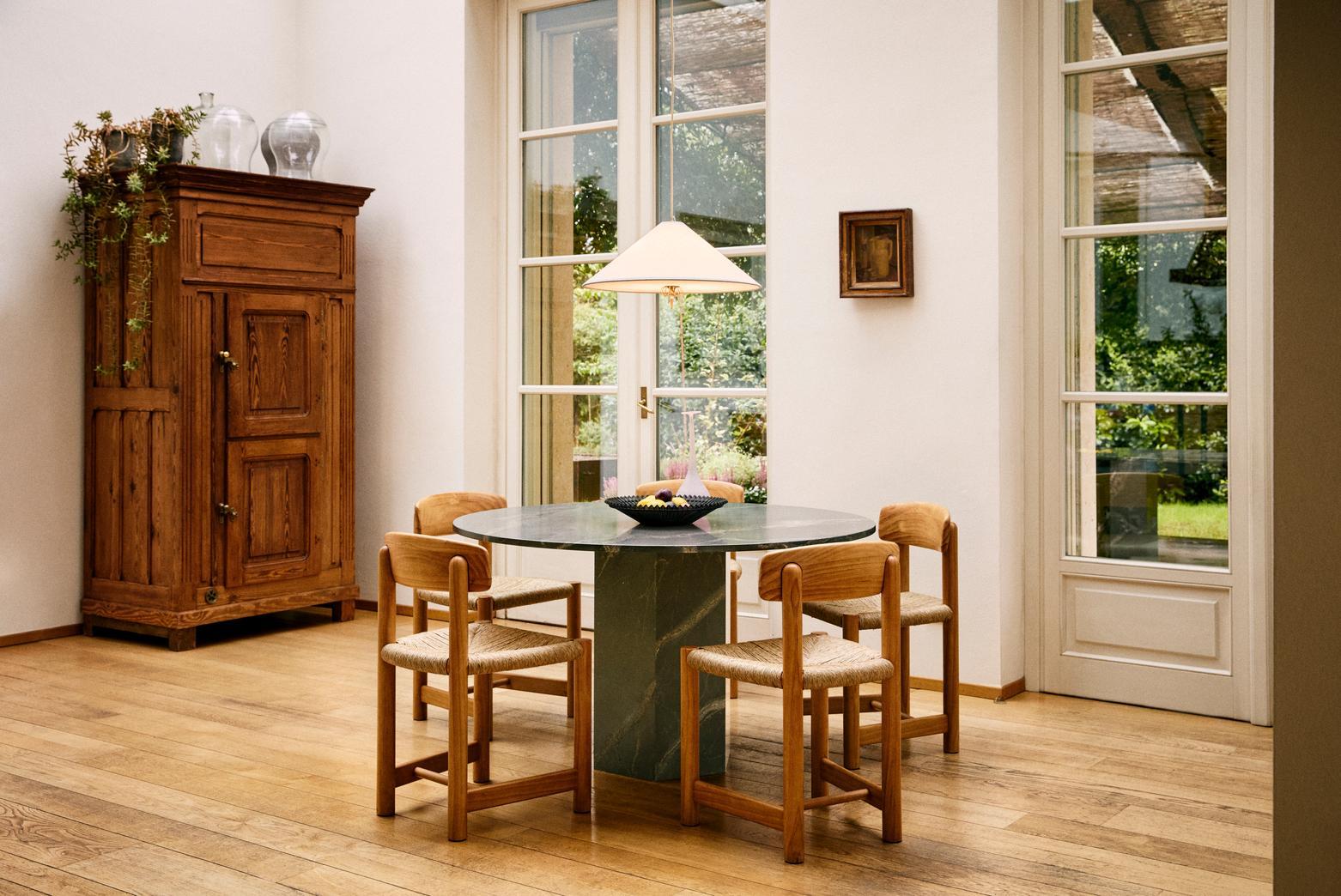 https://a.1stdibscdn.com/gubi-epic-outdoor-dining-table-botanic-green-quartzite-130-cm-by-gamfratesi-for-sale-picture-6/f_104122/f_446641321745199525891/gubi_epic_dining_table_botanic_green_quartzite_130_cm_by_gamfratesi_6_master.jpg