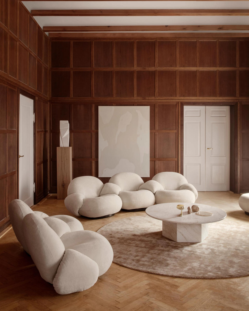 https://a.1stdibscdn.com/gubi-pacha-3-seater-modular-sofa-with-armrest-in-white-fabricby-pierre-paulin-for-sale-picture-4/f_16392/f_495873721775727625334/gubi_home_pacha_collection_by_pierre_paulin_3_seater_jpg_master.jpg