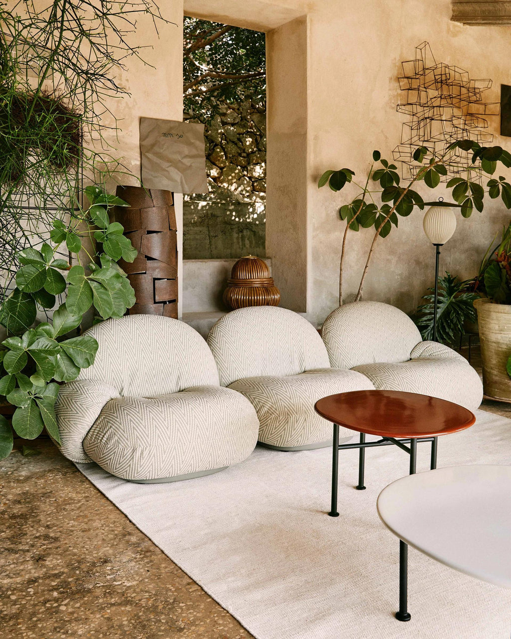 https://a.1stdibscdn.com/gubi-pacha-outdoor-3-seater-modular-sofa-with-armrest-by-pierre-paulin-for-sale-picture-6/f_16392/f_495934121775749668783/gubi_sicilia121410220458_pacha_outdoor_sofa_by_pierre_paulin_jpg_master.jpg