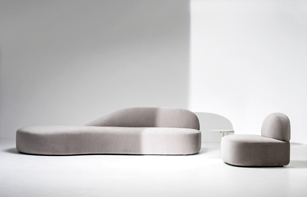 https://a.1stdibscdn.com/contemporary-sculptural-sofa-chaise-offered-in-velvet-for-sale-picture-2/f_27693/f_301542121661546687706/guest_sofa_la_cividina_188291_rel6a913bb8_master.jpg