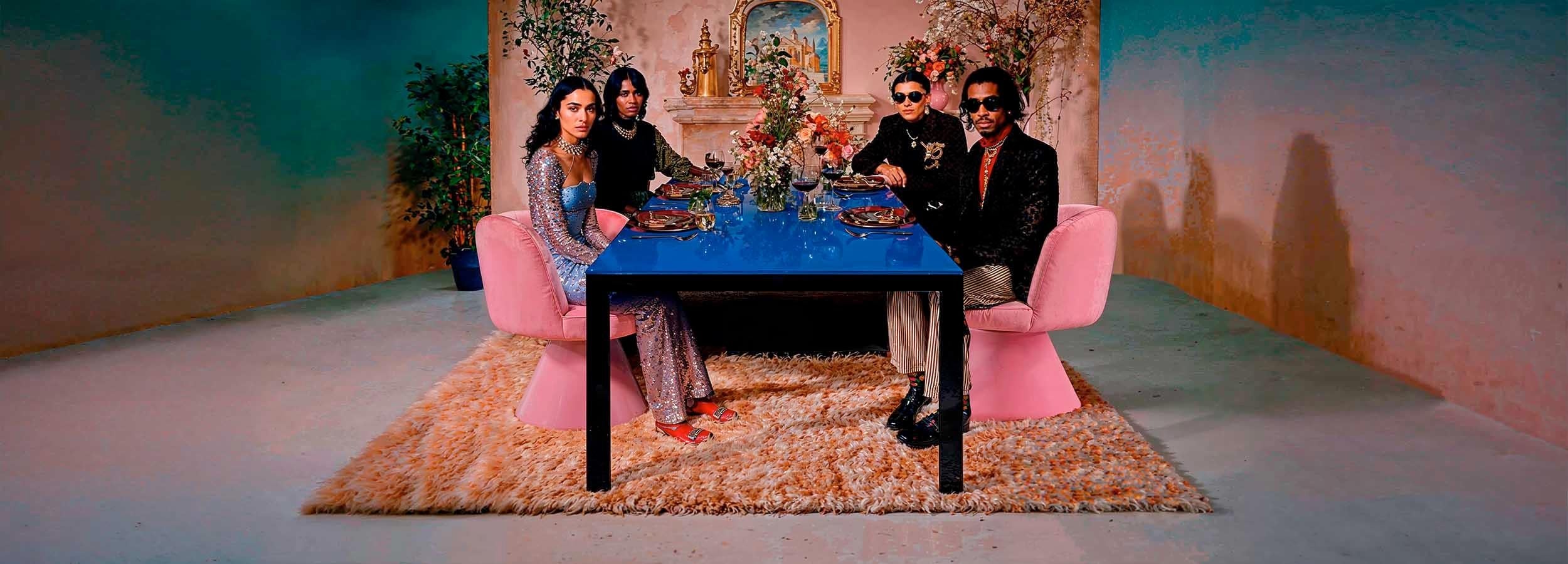 https://a.1stdibscdn.com/postmodern-space-age-blue-velvet-dining-chair-coraje-for-sale-picture-7/f_105132/f_456363821751094416499/hMesas_master.jpg