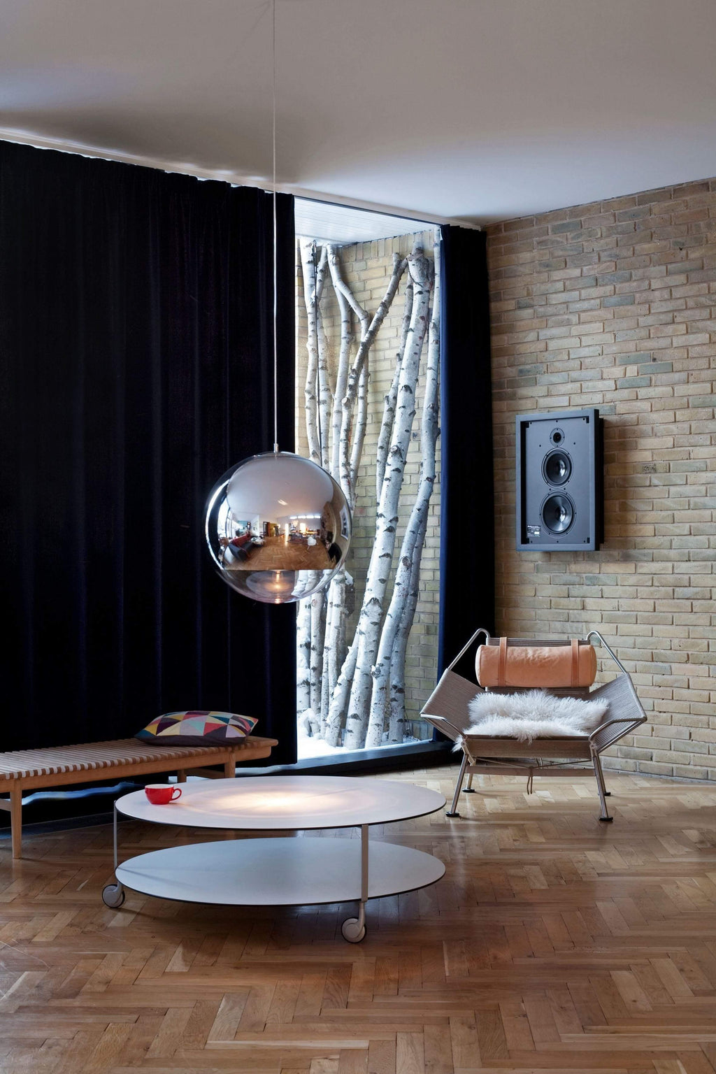 https://a.1stdibscdn.com/hans-wegner-natural-flag-halyard-chair-by-pp-mobler-for-sale-picture-2/f_9409/f_446219621744913676335/hans_wegner_natural_flag_halyard_chair_by_pp_mobler_monc_xiii_2_master.jpg