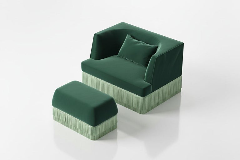 https://a.1stdibscdn.com/alcove-armchair-and-ottoman-in-deep-teal-velvet-with-blue-haze-fringes-for-sale-picture-13/f_27693/f_465827721759704260845/high_perspective_master.jpg?width=768