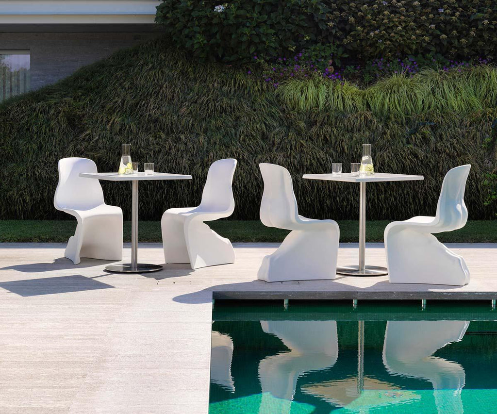 https://a.1stdibscdn.com/casamania-him-set-of-two-matt-chairs-in-white-by-fabio-novembre-for-sale-picture-4/f_16392/f_408042221721992184176/him_her_opaca_05_1__master.jpg