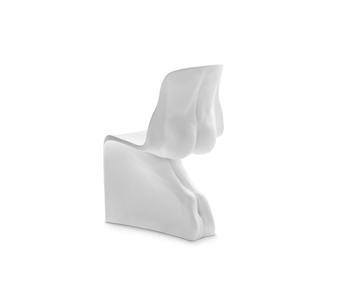 https://a.1stdibscdn.com/casamania-him-set-of-two-matt-chairs-in-white-by-fabio-novembre-for-sale-picture-11/f_16392/f_408042221721992184873/him_opaca_2024_1_master.jpg