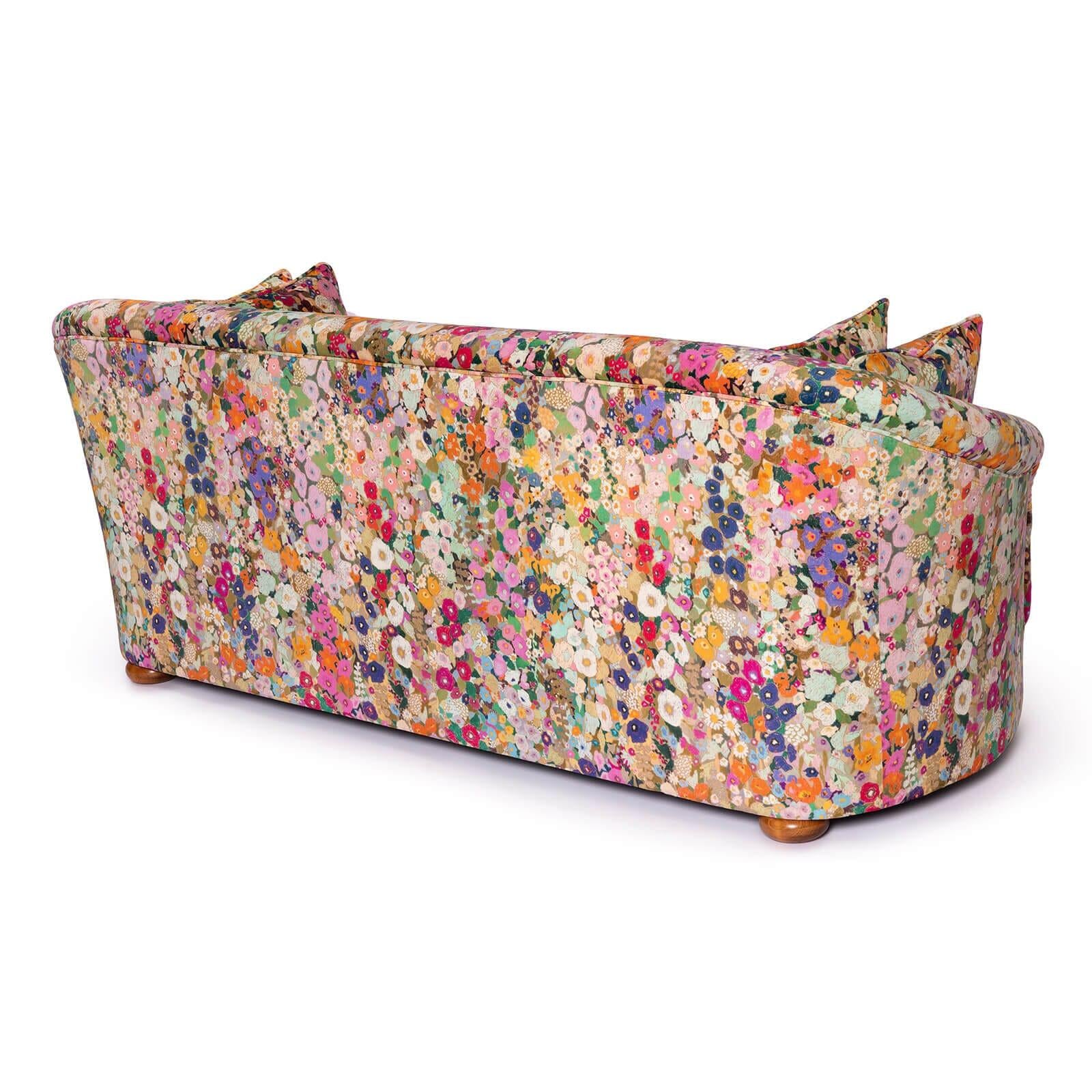 https://a.1stdibscdn.com/hollyhocks-velvet-vesper-3-seater-sofa-spring-for-sale-picture-2/f_84552/f_423080921731587386722/hollyhocks_vesper_sofa_2_master.jpg