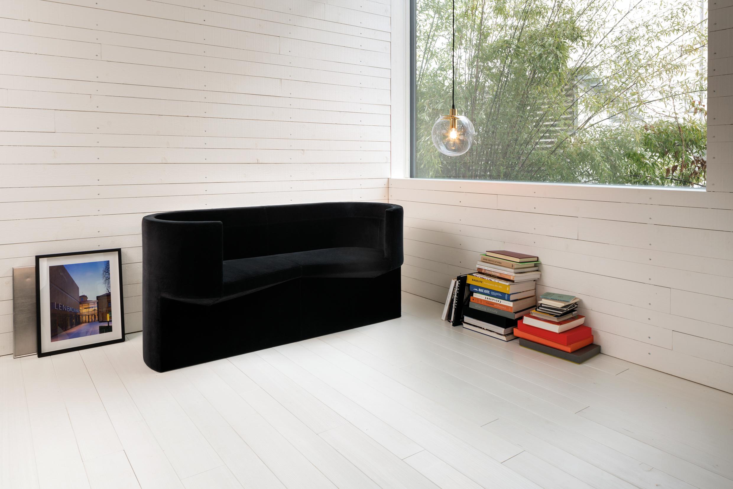 https://a.1stdibscdn.com/classicon-odin-sofa-in-raf-simons-velvet-by-konstantin-grcic-for-sale-picture-3/12330573/f_138518411551437666368/holzherr_odin_selene_1__master.jpg