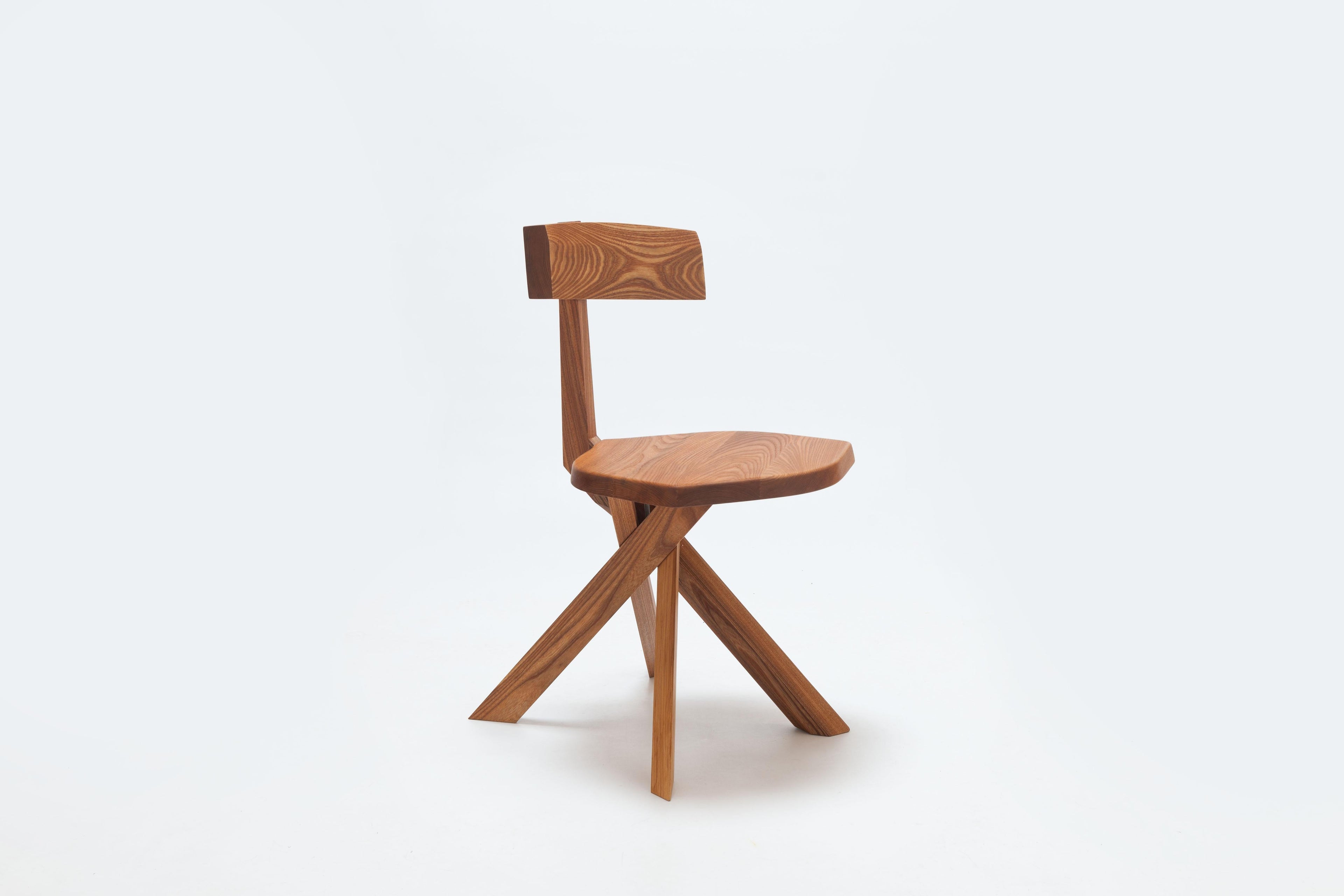https://a.1stdibscdn.com/pierre-chapo-s34-chair-in-solid-elm-4-pcs-available-ships-from-stock-for-sale-picture-4/f_9327/f_342996421684234242676/houten_stoeltjes_dsc_7371_master.jpg
