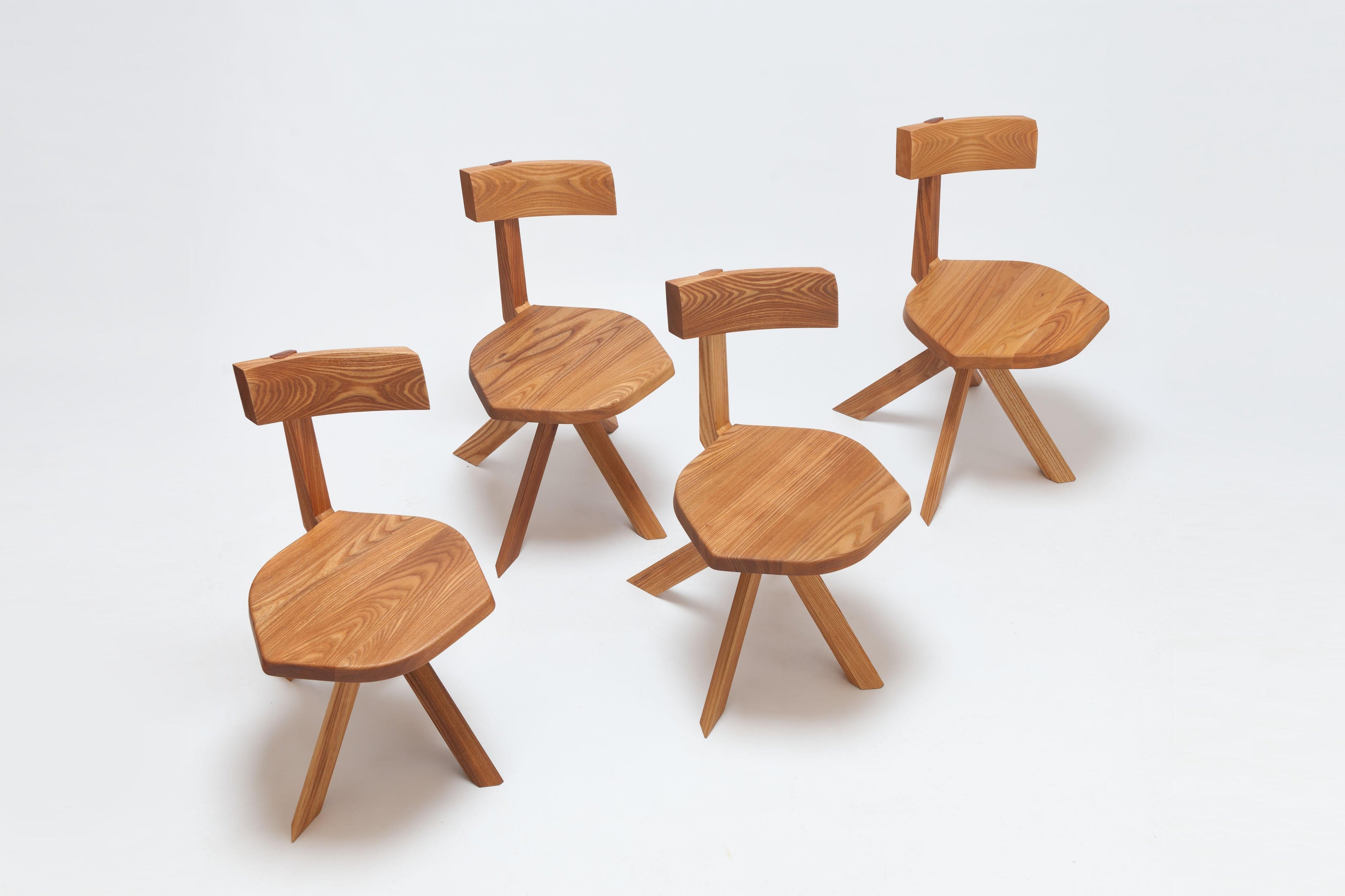 https://a.1stdibscdn.com/pierre-chapo-s34-chair-in-solid-elm-4-pcs-available-ships-from-stock-for-sale-picture-2/f_9327/f_342996421684235150124/houten_stoeltjes_dsc_7407_master.jpg