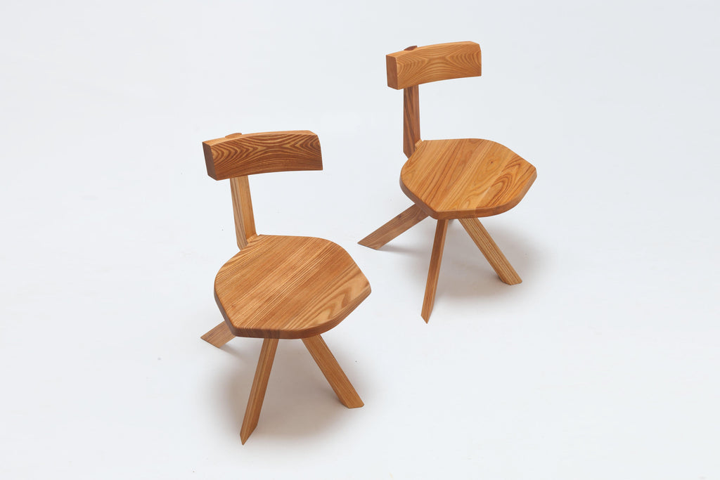 https://a.1stdibscdn.com/pierre-chapo-s34-chair-in-solid-elm-4-pcs-available-ships-from-stock-for-sale-picture-15/f_9327/f_342996421684234586656/houten_stoeltjes_dsc_7413_master.jpg
