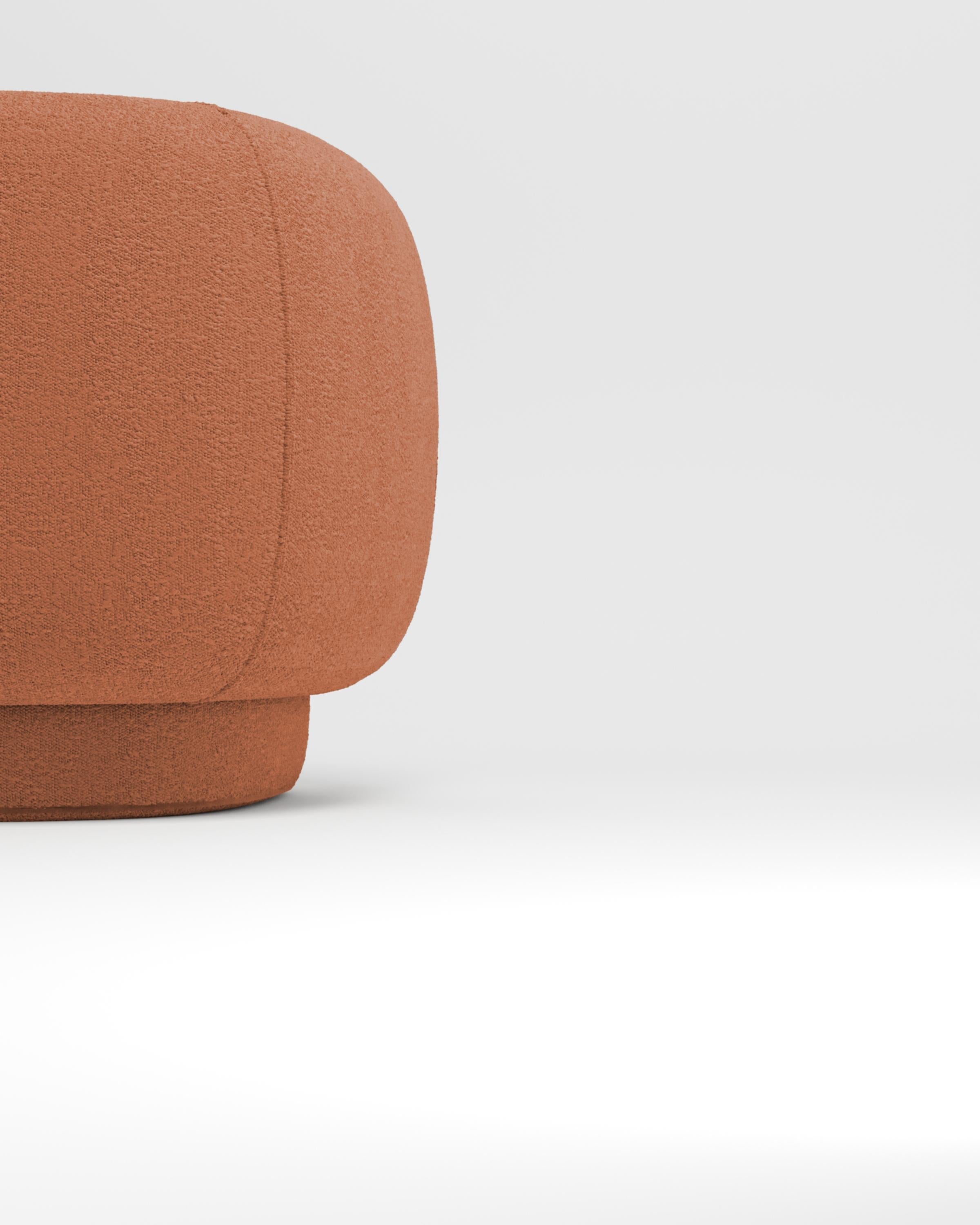https://a.1stdibscdn.com/collector-hug-sofa-designed-by-ferrianisbolgi-fabric-boucle-burnt-orange-for-sale-picture-4/f_53522/f_333926121679335720516/hug_sofa_02_cor_de_laranja_3_master.jpg