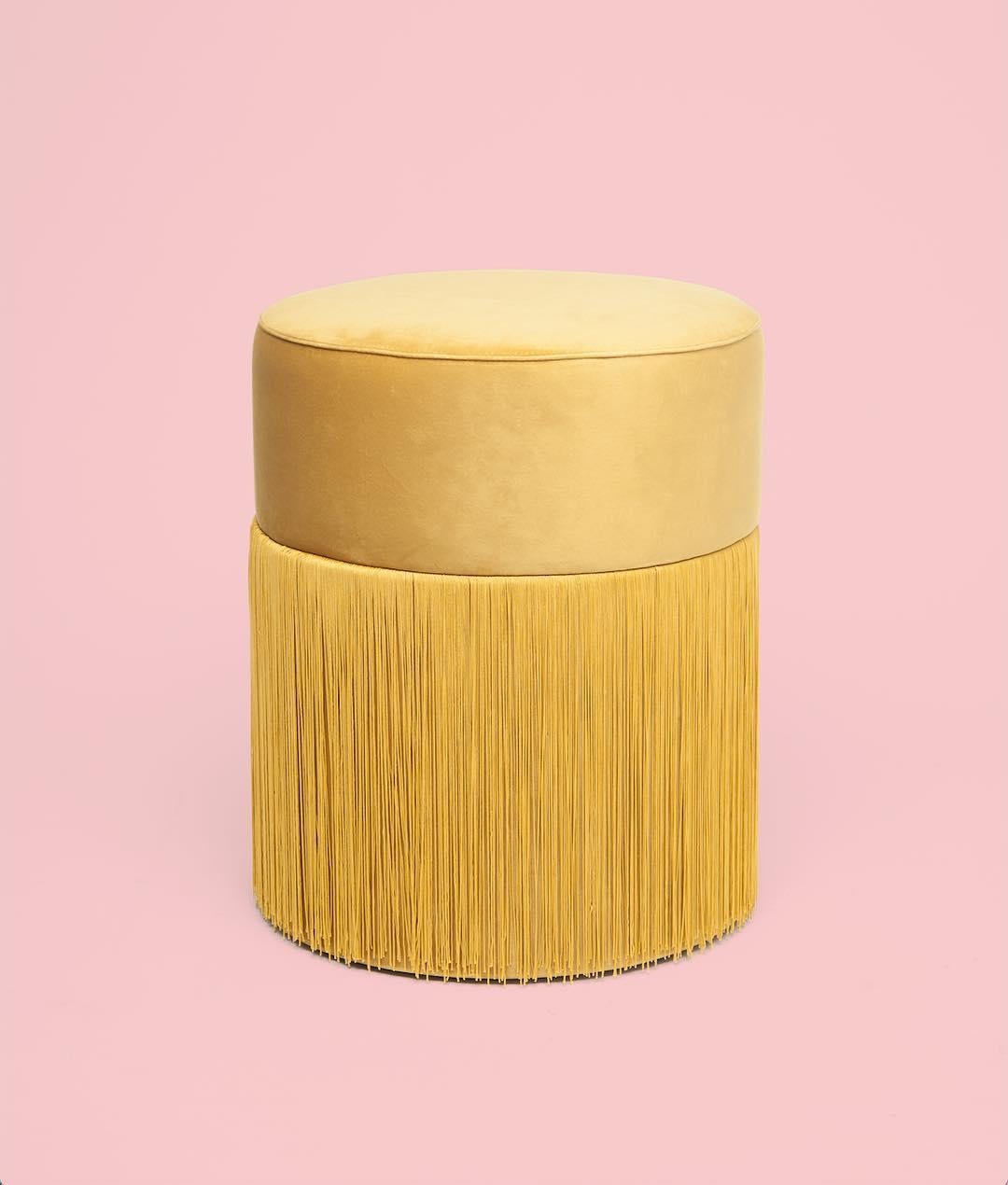 https://a.1stdibscdn.com/pouf-pill-s-contemporary-sculptural-pouf-with-velvet-and-fringes-by-houtique-for-sale-picture-16/f_12192/f_425792121744268342707/iLoveIG_com_Instagram_Media_001_1762272673437320826_master.jpg
