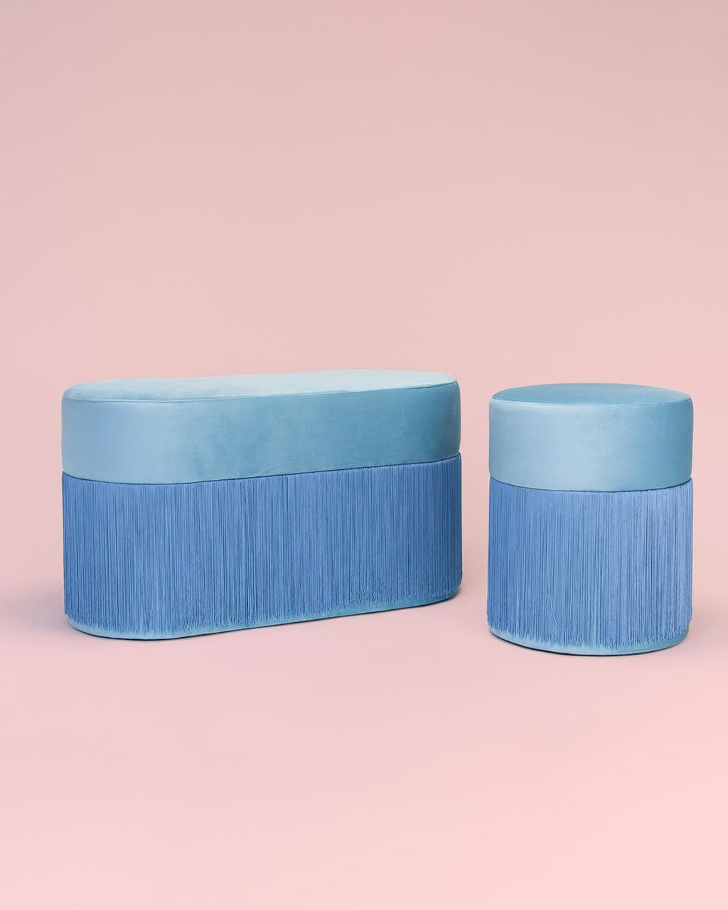 https://a.1stdibscdn.com/pouf-pill-l-contemporary-sculptural-pouf-with-velvet-and-fringes-by-houtique-for-sale-picture-18/f_12192/f_349283521744792644087/iLoveIG_com_Instagram_Media_002_1792088865399120430_master.jpg