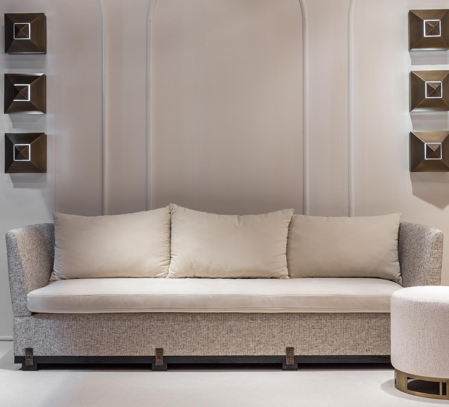 https://a.1stdibscdn.com/21st-century-ida-sofa-black-oak-base-and-cast-bronze-details-by-duistt-for-sale-picture-7/f_63222/f_391527221774867458073/ida_sofa_duistt_master.jpg