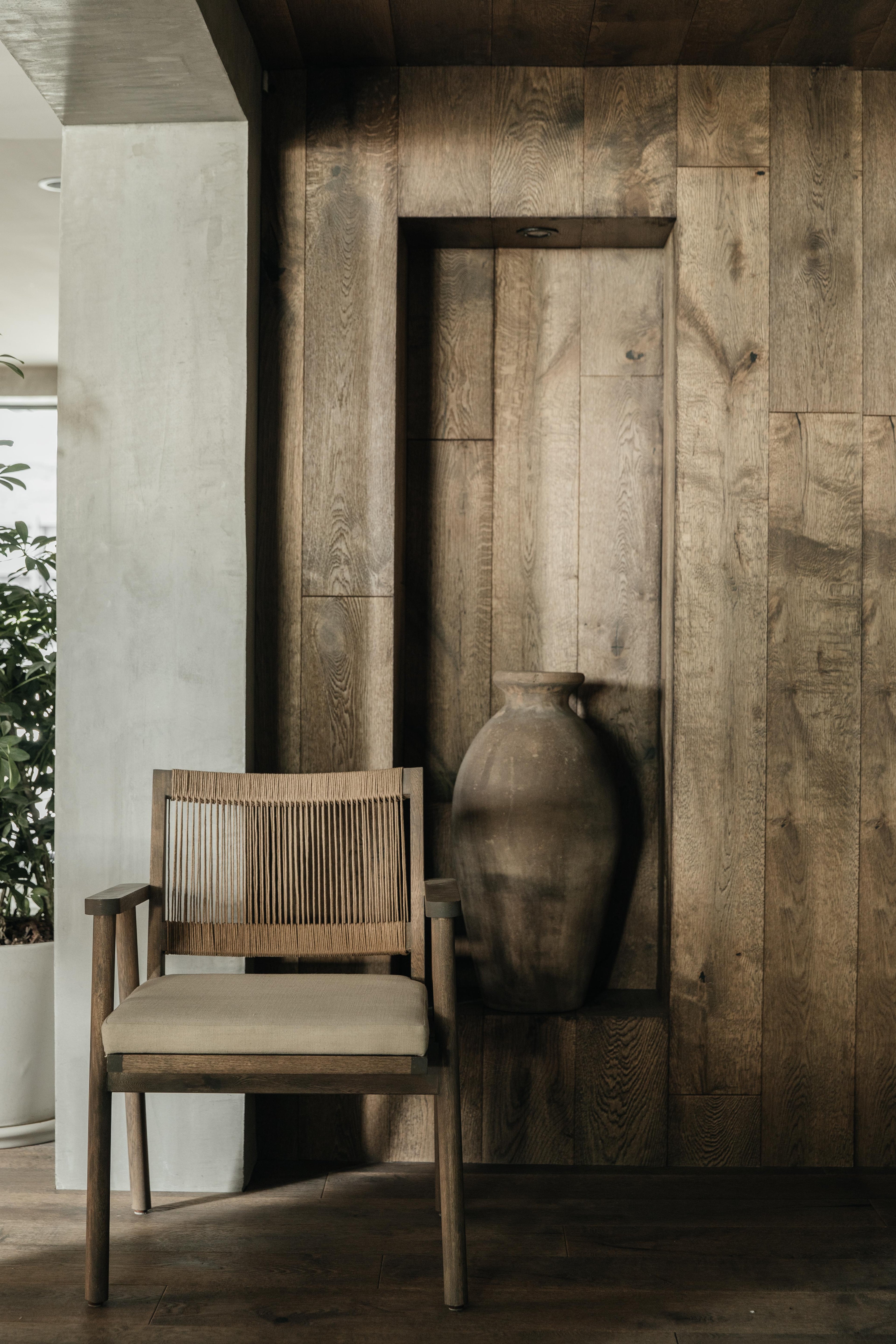 https://a.1stdibscdn.com/hala-wood-chair-for-sale-picture-2/f_47391/f_279058621647974657938/ilbecco_7209_2_master.jpg