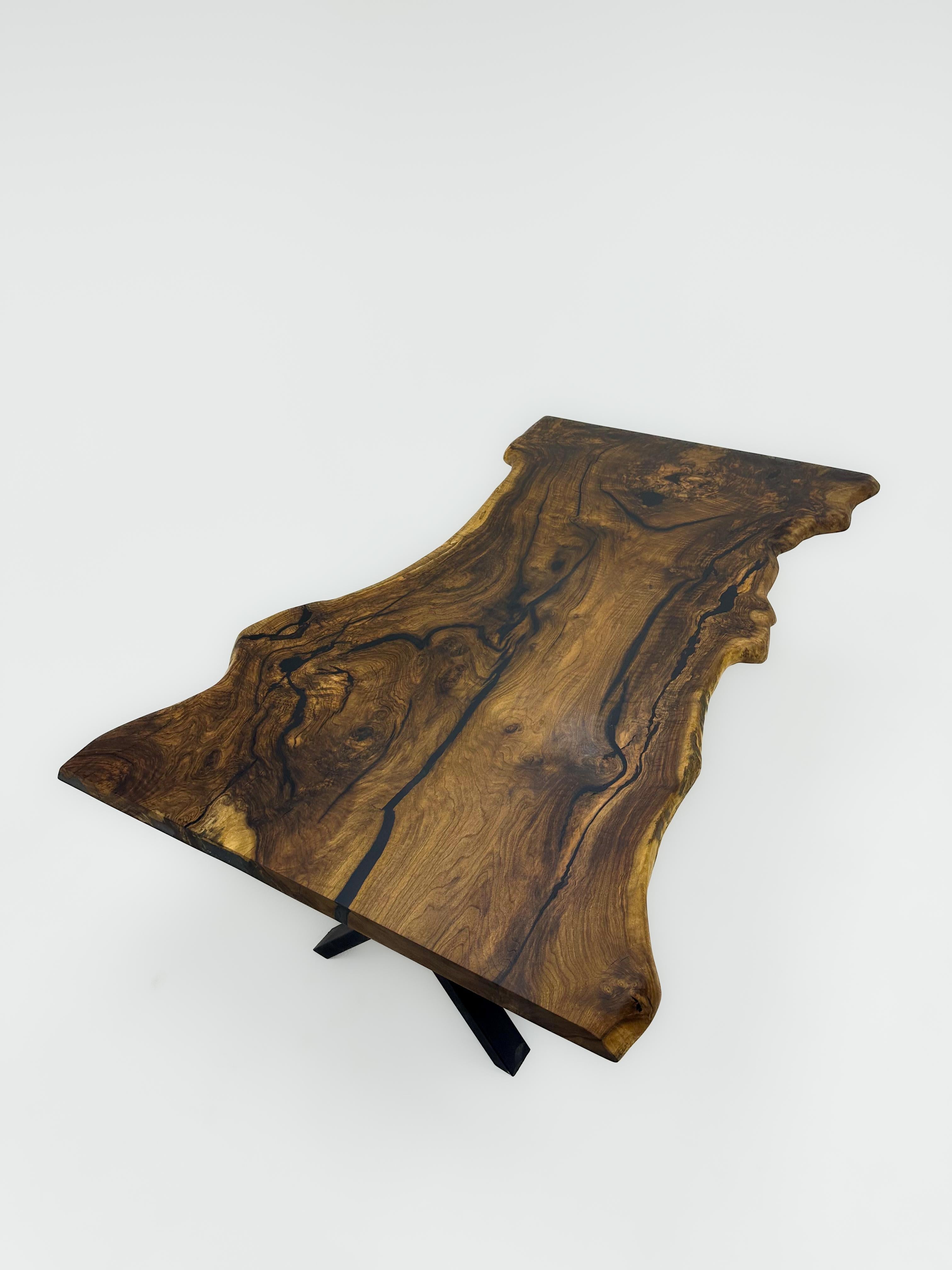 https://a.1stdibscdn.com/custom-wooden-ancient-walnut-dining-table-for-sale-picture-2/f_91932/f_364694021696508252203/image00001_master.jpeg