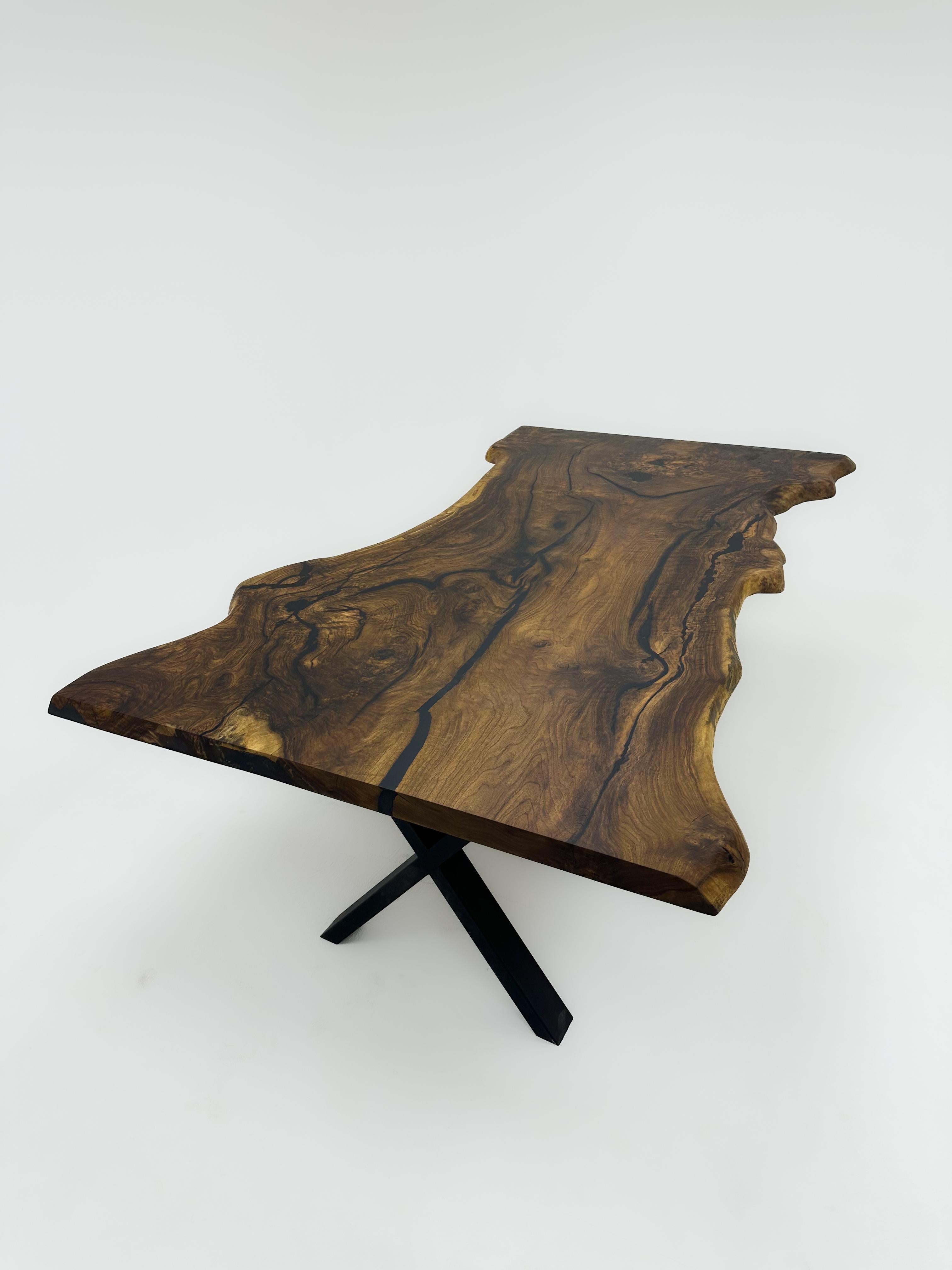 https://a.1stdibscdn.com/custom-wooden-ancient-walnut-dining-table-for-sale-picture-3/f_91932/f_364694021696508256144/image00002_master.jpeg