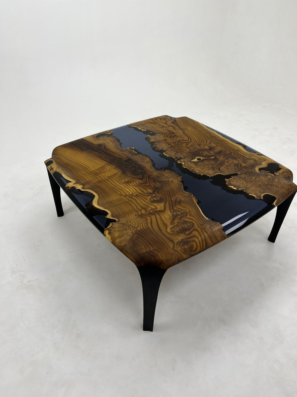 https://a.1stdibscdn.com/natural-wood-epoxy-resin-coffee-table-for-sale-picture-5/f_91932/f_36433702/image00003_1696322792293_master.jpeg