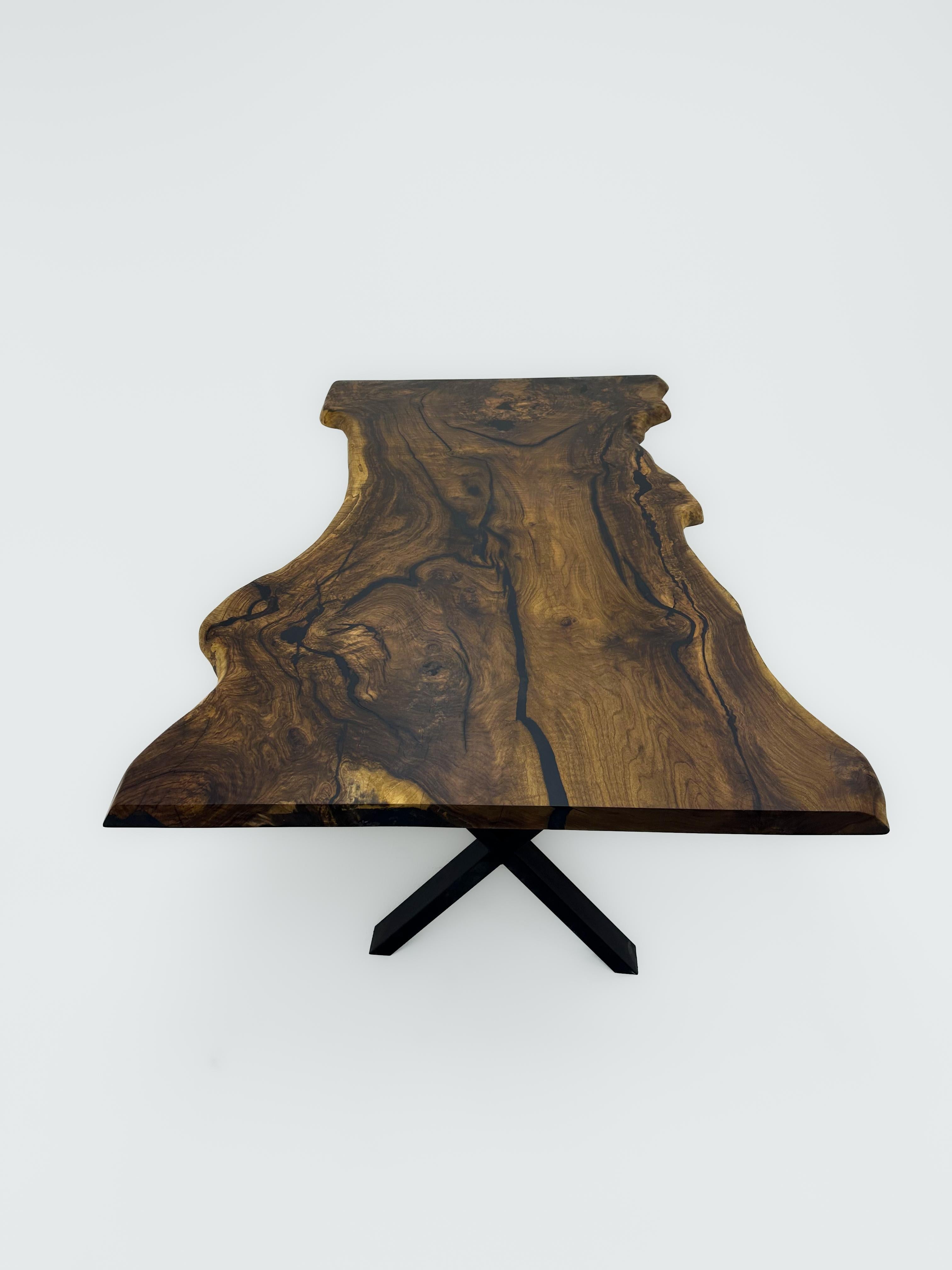 https://a.1stdibscdn.com/custom-wooden-ancient-walnut-dining-table-for-sale-picture-4/f_91932/f_364694021696508255567/image00003_master.jpeg