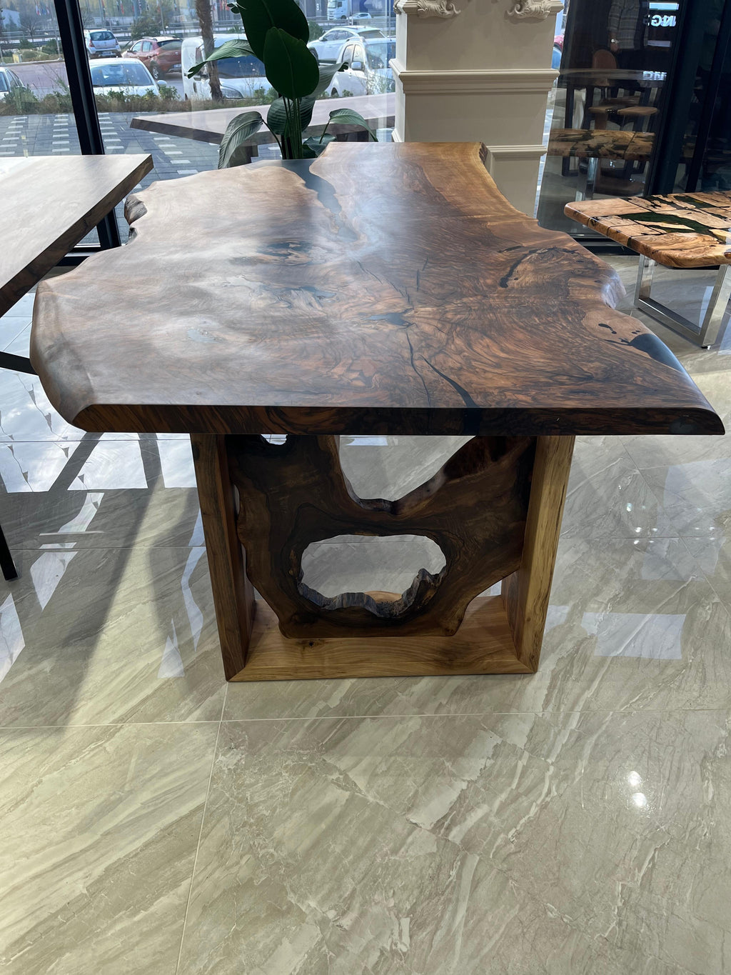 https://a.1stdibscdn.com/black-walnut-custom-live-edge-table-for-sale-picture-4/f_91932/f_36601702/image00115_1697211342606_master.jpeg