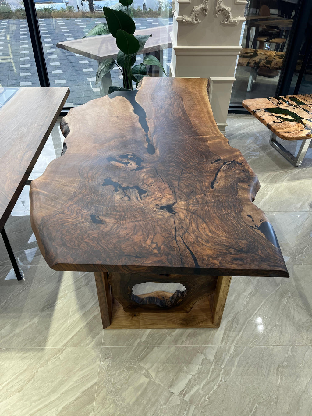 https://a.1stdibscdn.com/black-walnut-custom-live-edge-table-for-sale-picture-2/f_91932/f_36601702/image00120_1697211364488_master.jpeg