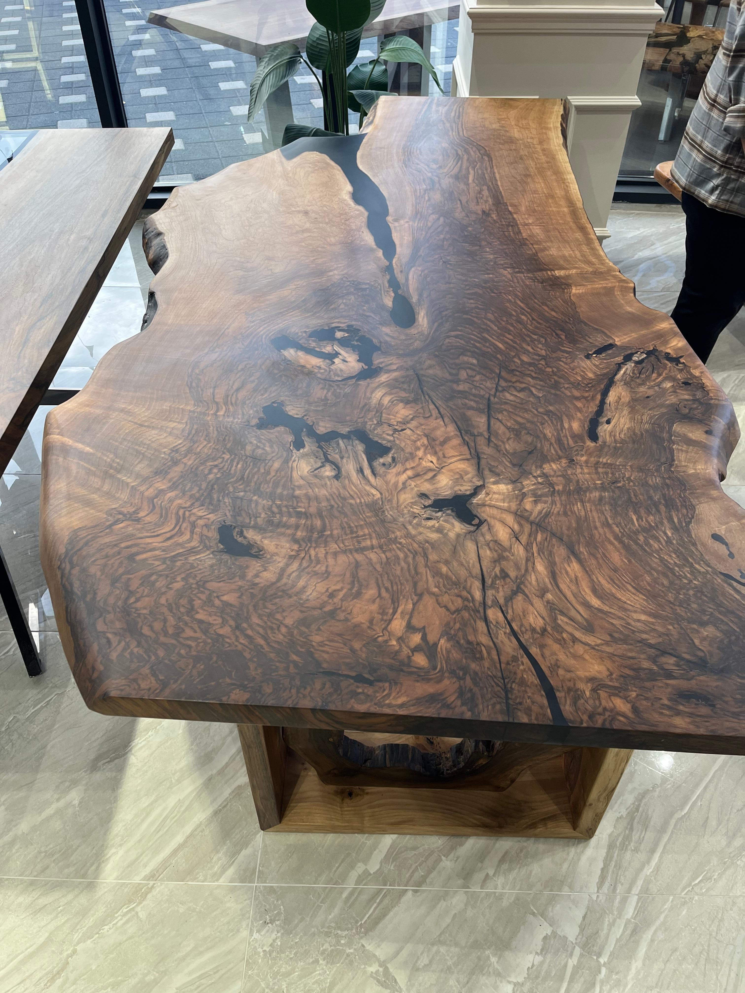 https://a.1stdibscdn.com/black-walnut-custom-live-edge-table-for-sale-picture-3/f_91932/f_36601702/image00122_1697211337170_master.jpeg