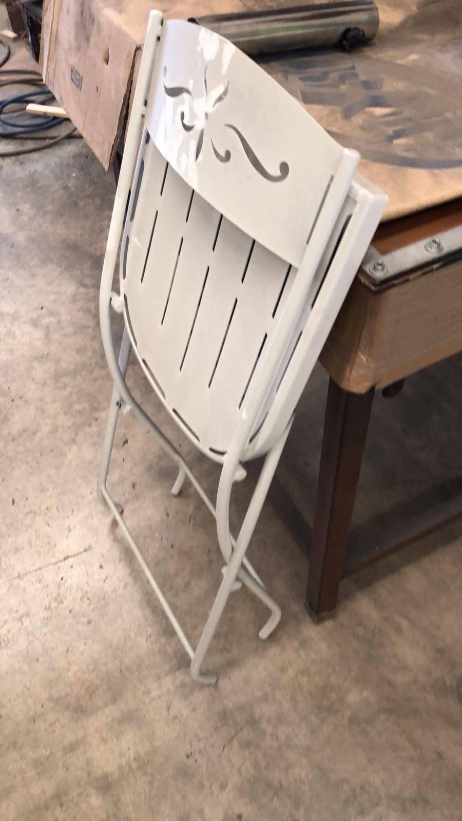 https://a.1stdibscdn.com/french-vintage-style-bistro-folding-iron-chair-indoor-outdoor-for-sale-picture-3/f_17262/f_150730811560366676620/image5_4__master.jpeg