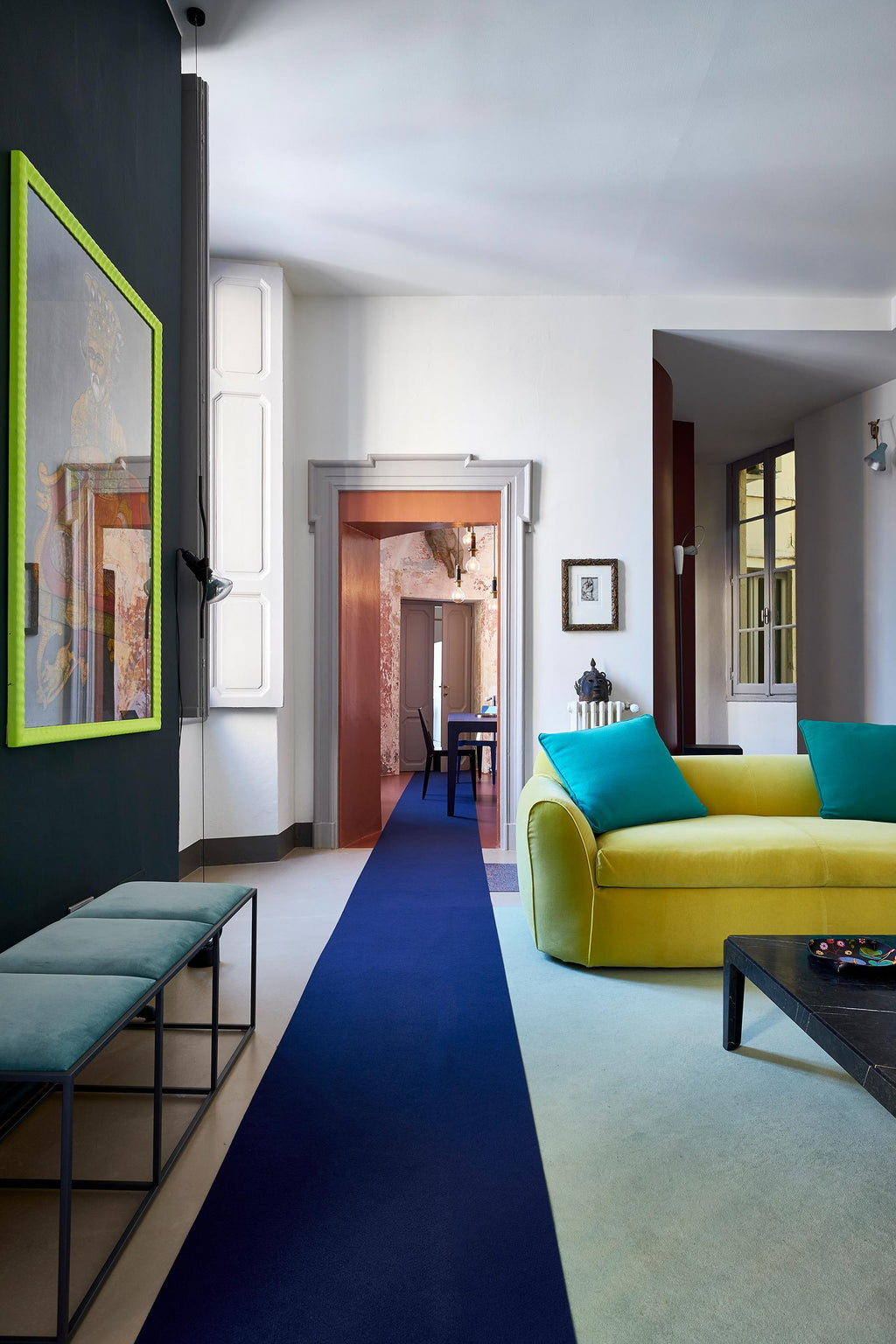 https://a.1stdibscdn.com/21st-century-modern-italian-sofa-upholstered-in-cotton-velvet-for-sale-picture-10/f_48381/f_161780621740495011332/image_master.jpeg