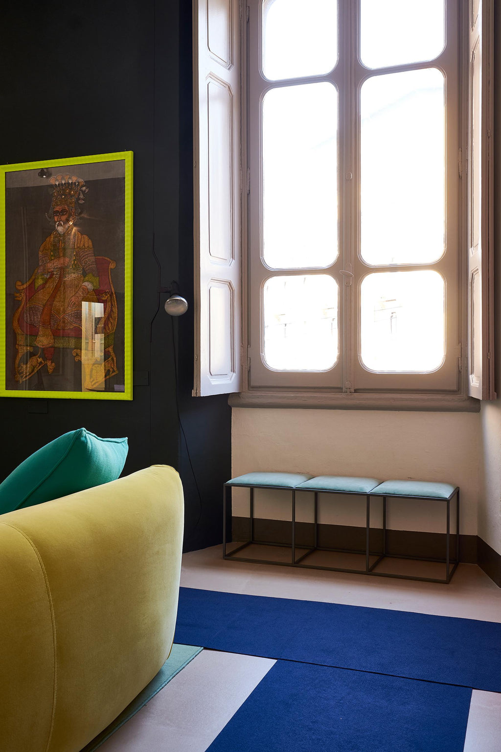 https://a.1stdibscdn.com/21st-century-modern-italian-sofa-upholstered-in-cotton-velvet-for-sale-picture-13/f_48381/f_161780621740495026218/image_master.jpeg