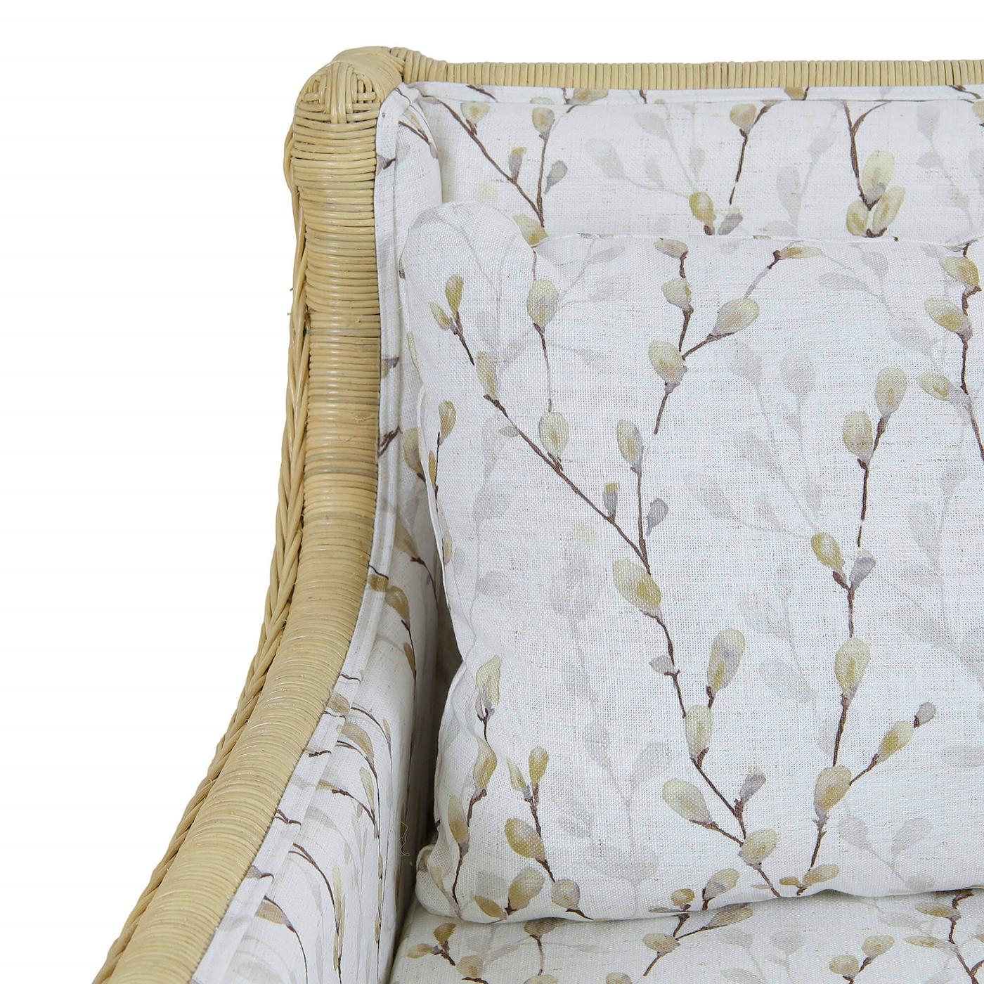 https://a.1stdibscdn.com/coastal-rattan-settee-with-botanical-upholstery-for-sale-picture-5/f_8038/f_484862521769464793976/images4_master.jpg